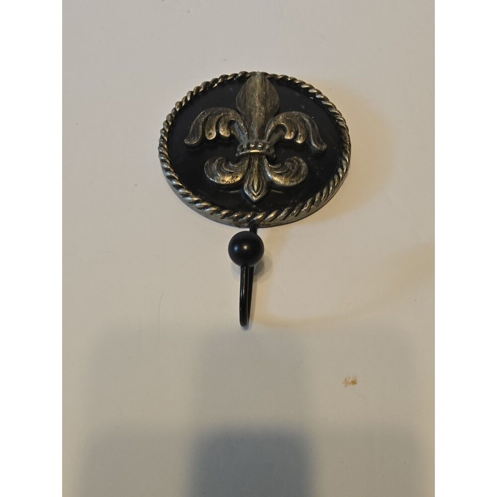 Resin Hook Decor Bathroom Mud Room Wall Hook 6” Fleur De Lis Scroll